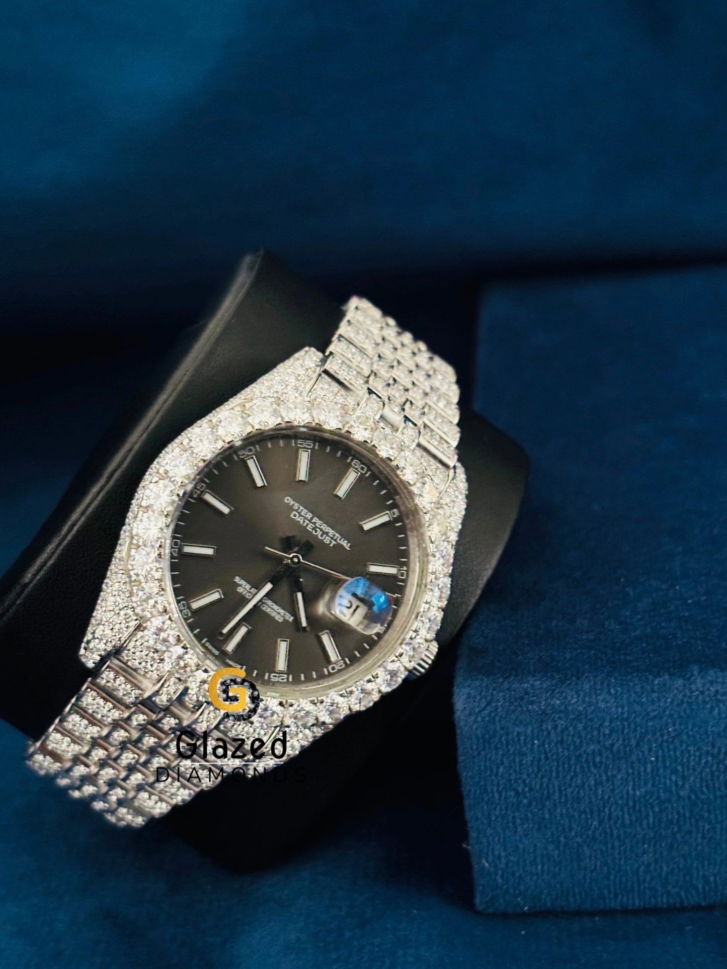 Jubilee Belt White Bar Gray Dial Studded Moissanite Watch