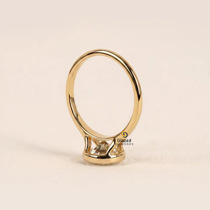 Lab Diamond Round Cut Split Shank Wedding Ring