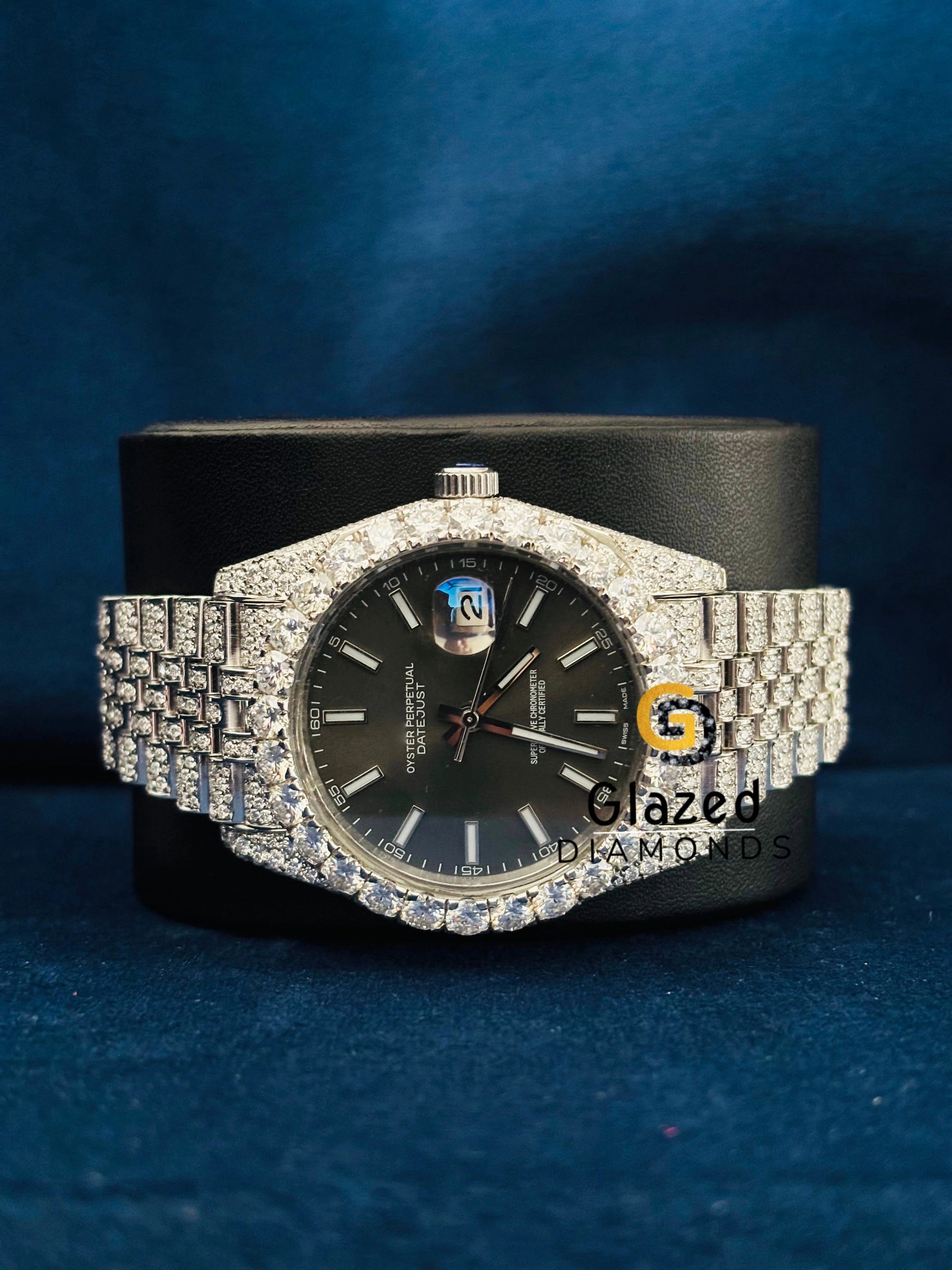 Men Jubilee Belt White Bar Studded Moissanite Watch