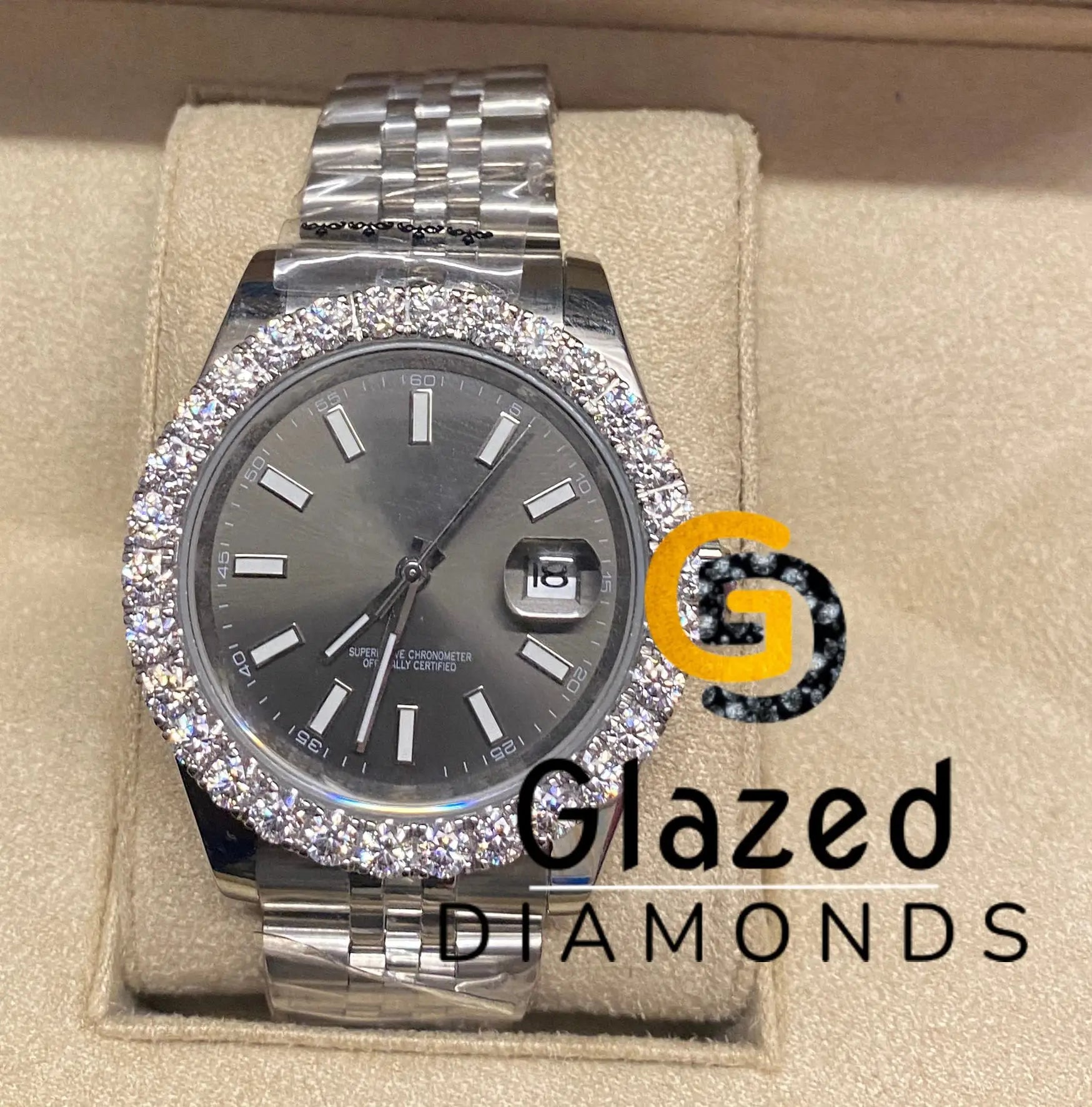 40MM Black Dial Moissanite Diamond Bezel Jubilee Belt Watch