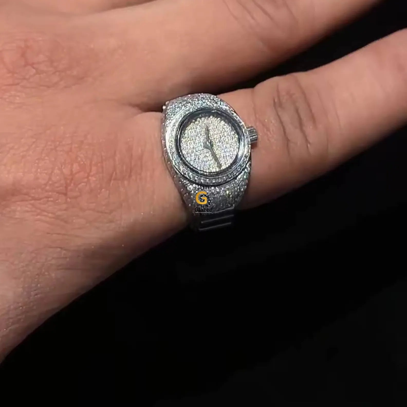 Moissanite Clock Finger Rapper Ring