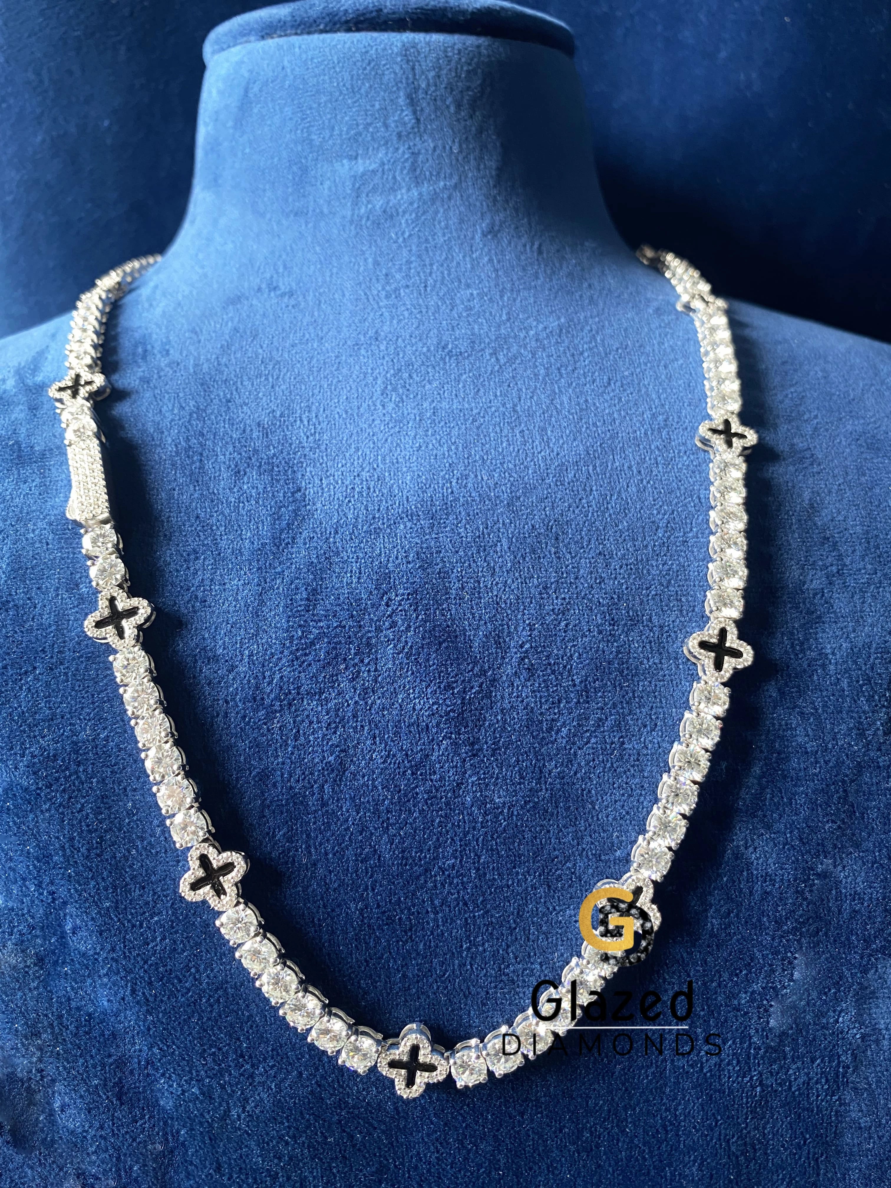 Moissanite Clover Chain