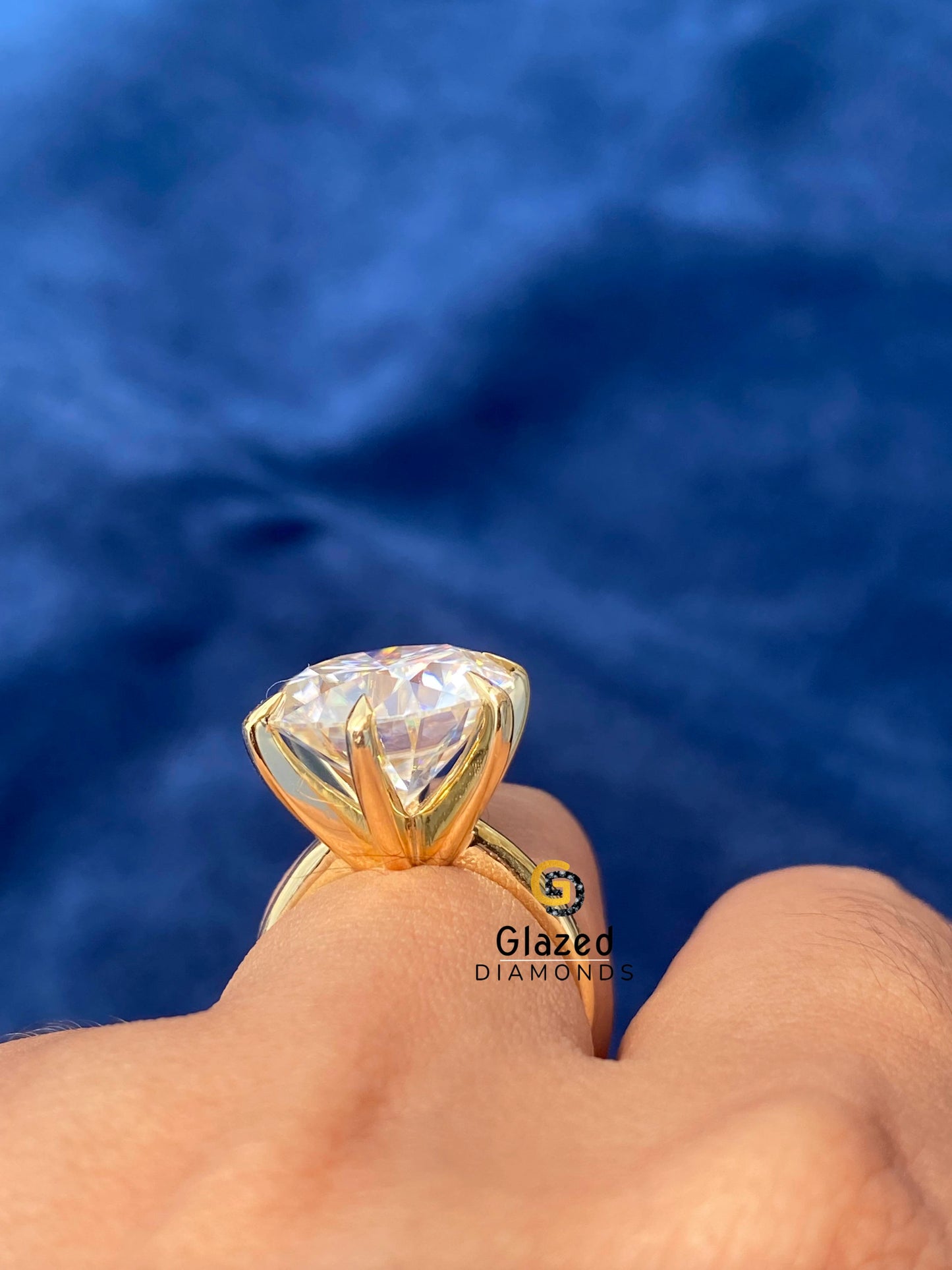 Moissanite Round Cut Diamond Ring