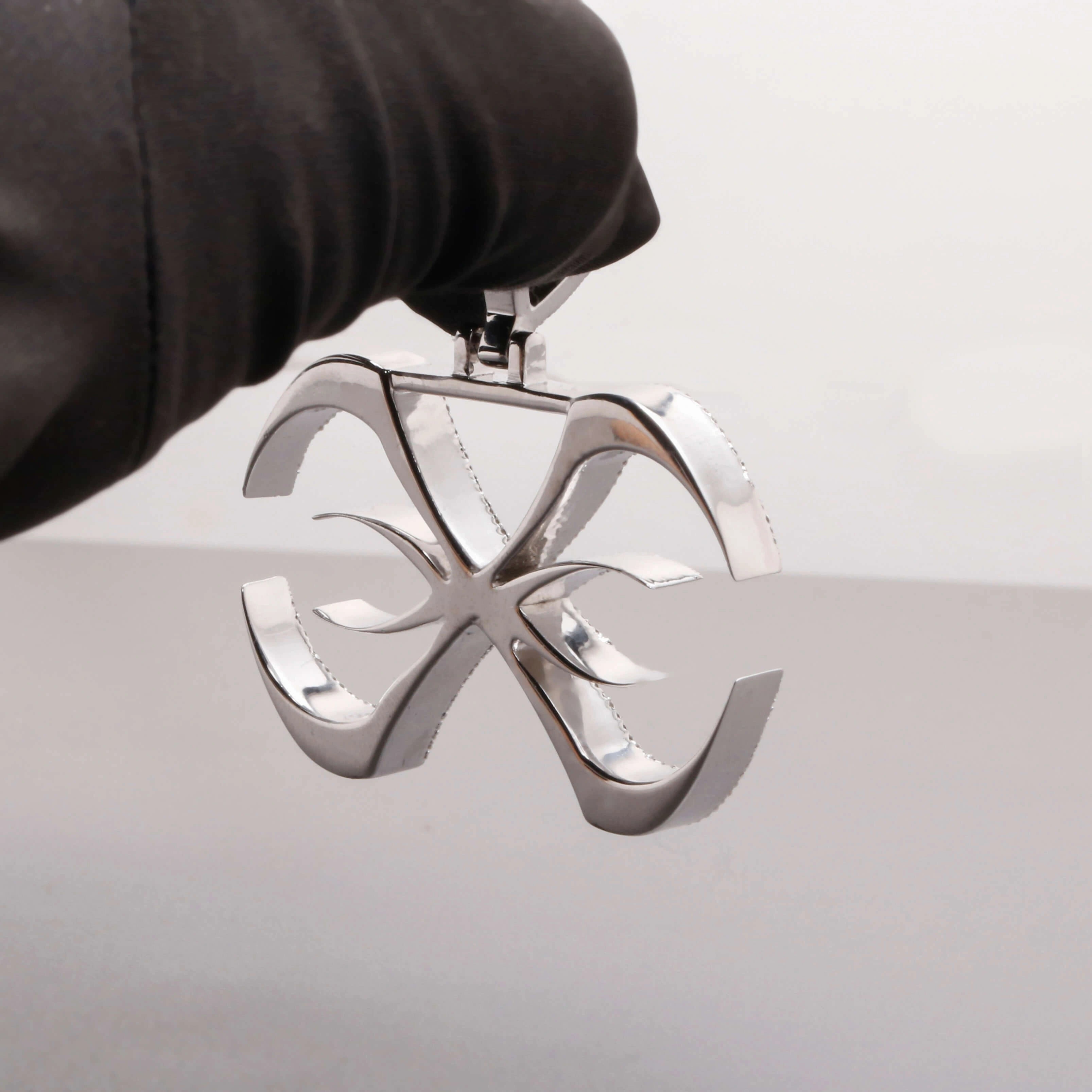 Moissanite Spider pendants 
