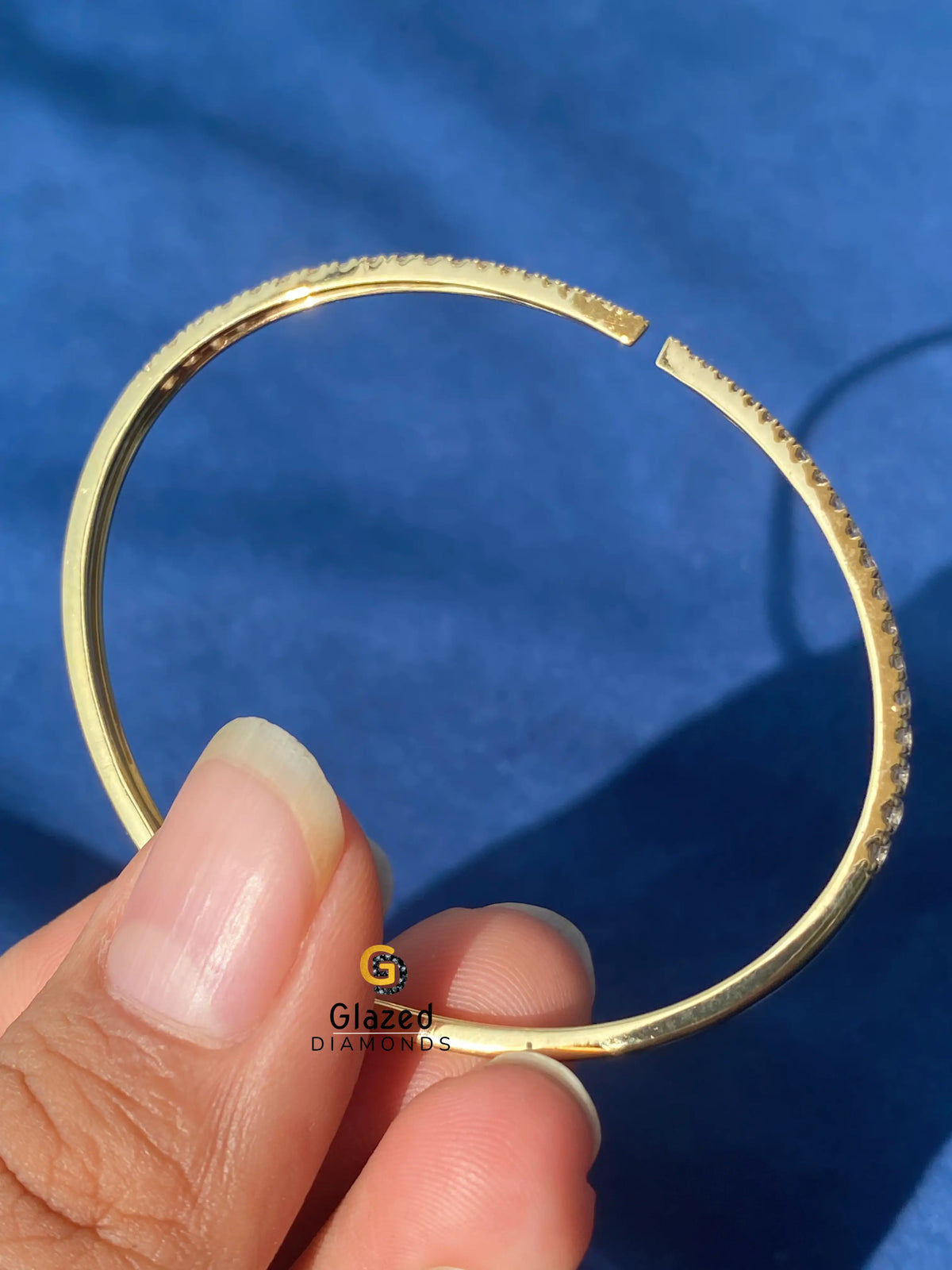 Round Open Claw Minimalist Moissanite Wrap Bangle Bracelet