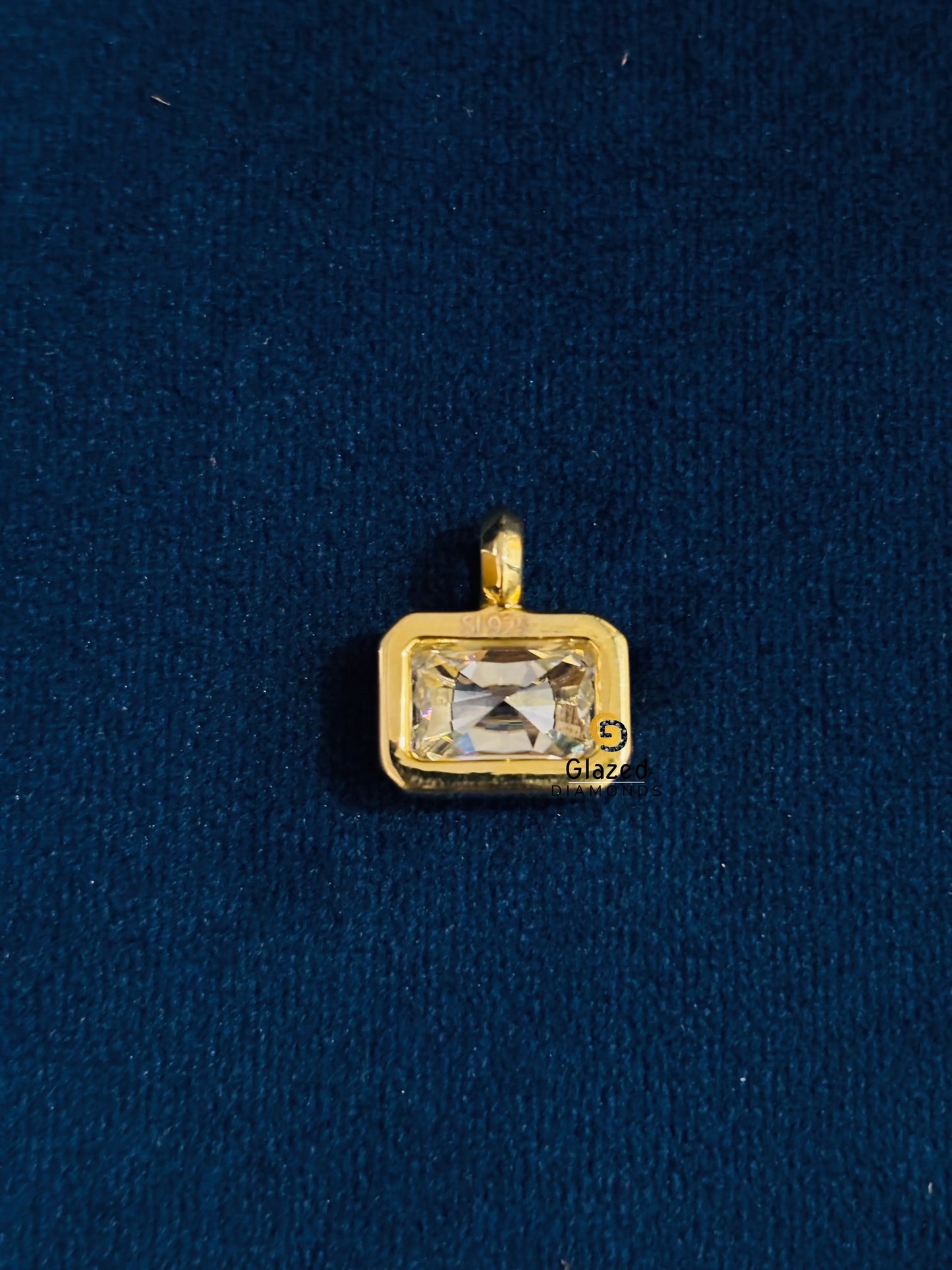 Radiant Bezel VVS Moissanite Pendant For Women
