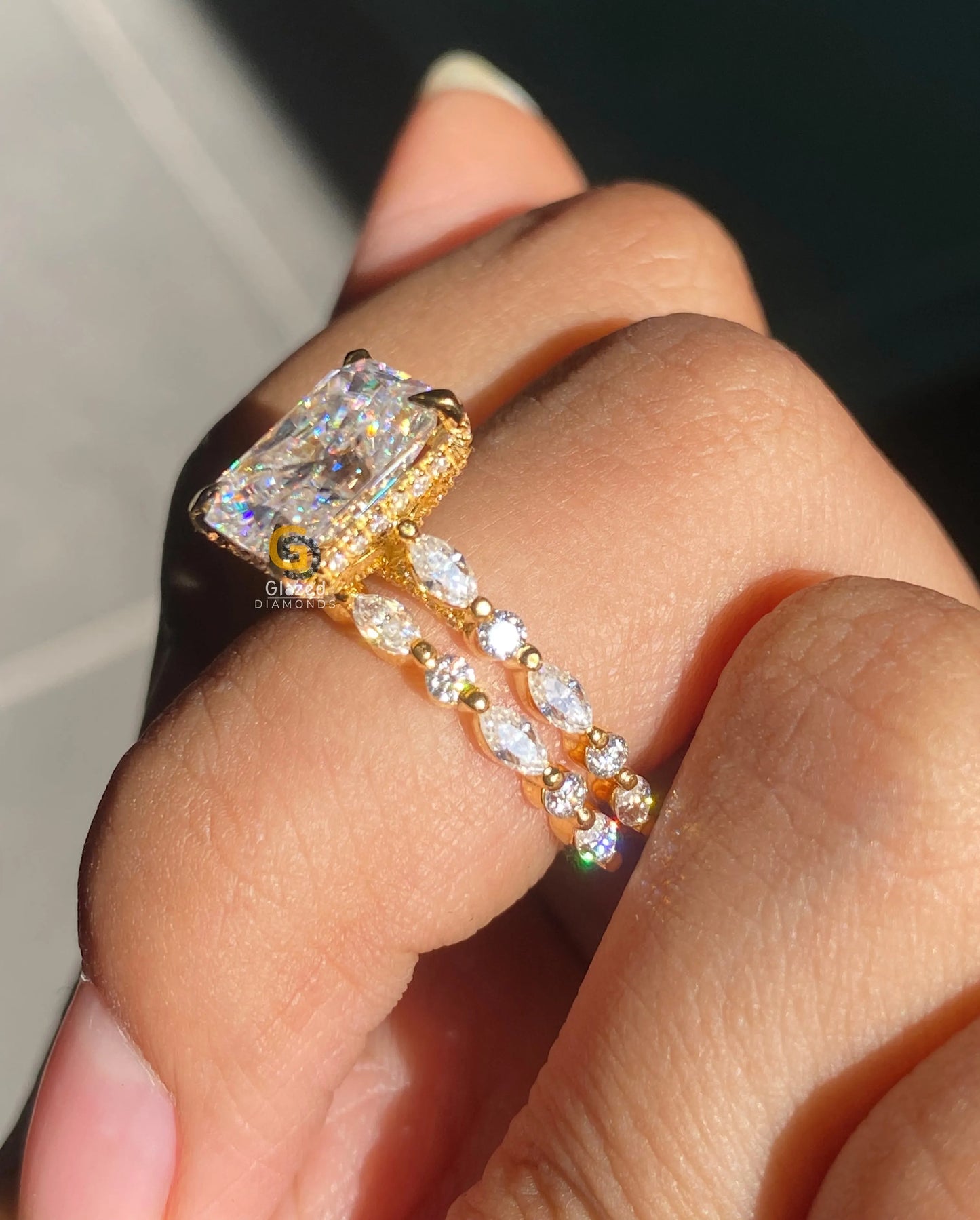 Radiant Bubble Band Bridal Set Ring