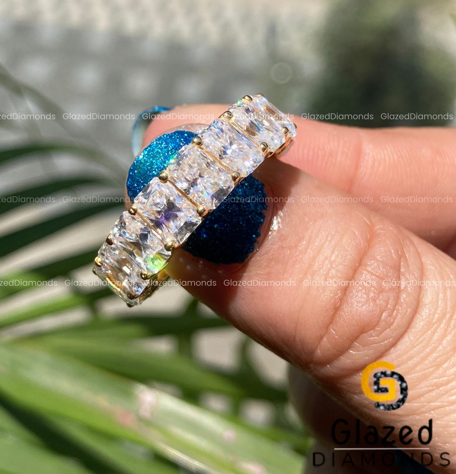 Radiant Cut Diamond Band