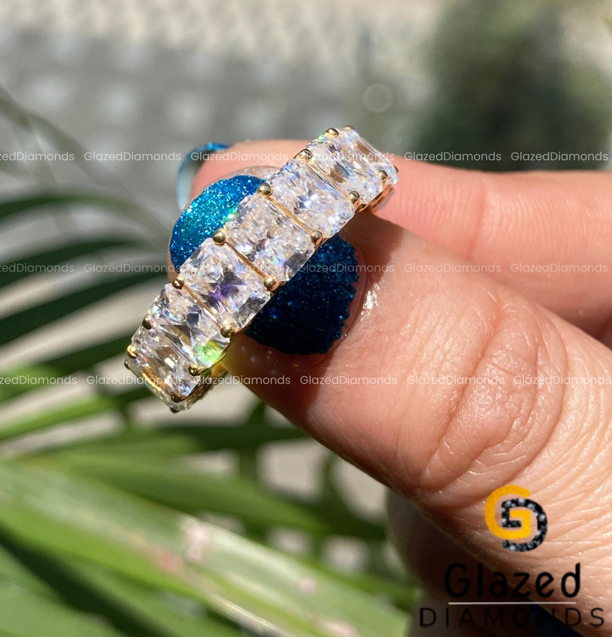 Radiant Cut Diamond Band