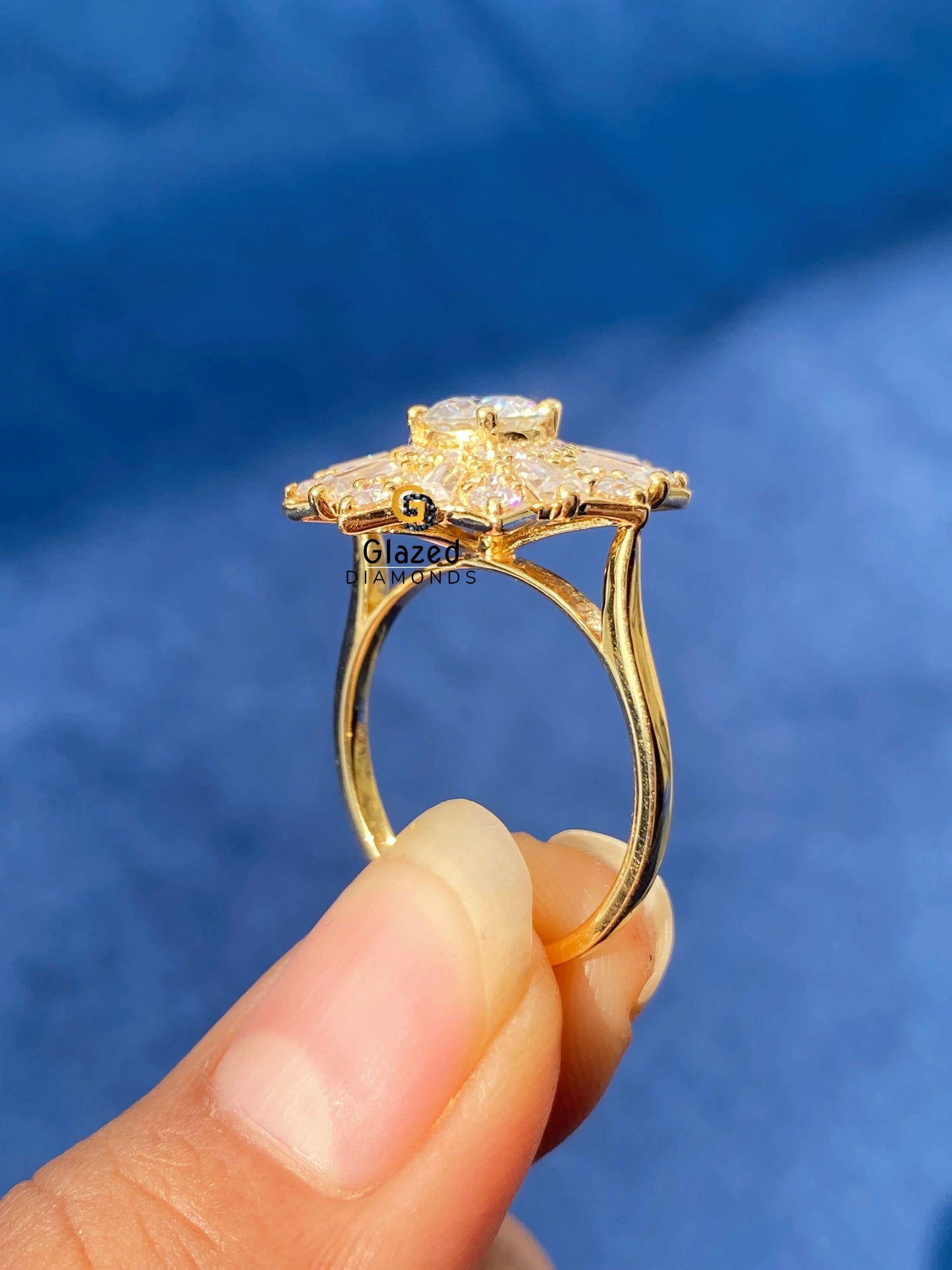 Round Cluster Mosasic Ring