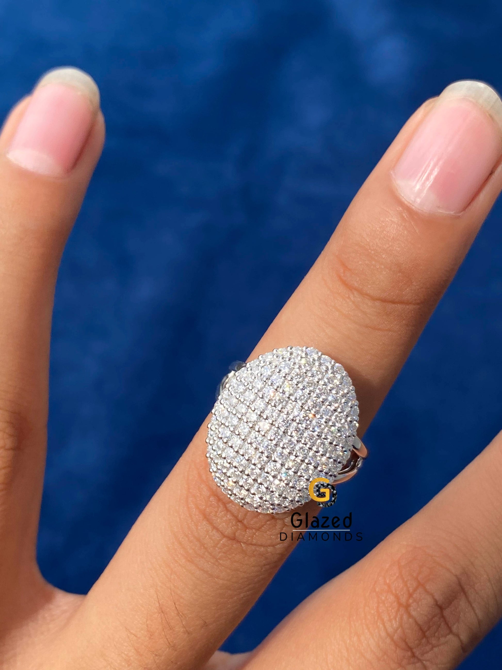 Round Cut Moissanite Bella Twilight Engagement Ring for Her