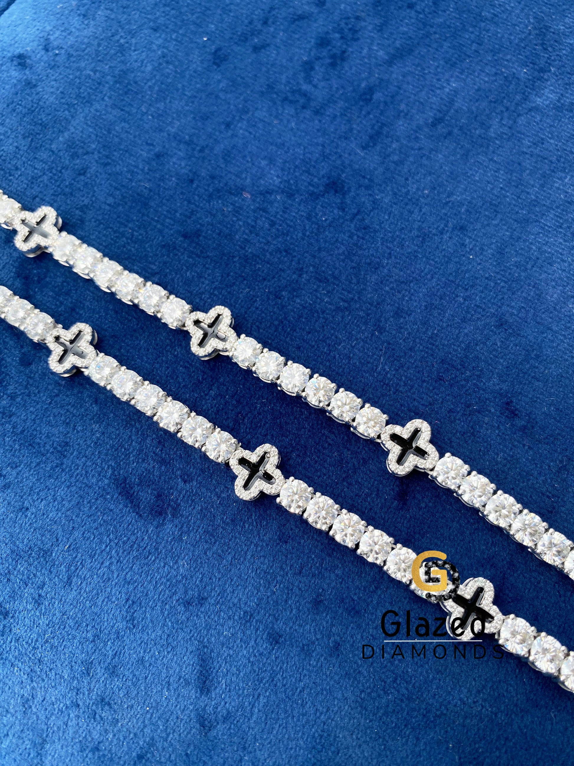Round Four Leaf Clover Moissanite Tennis Chain