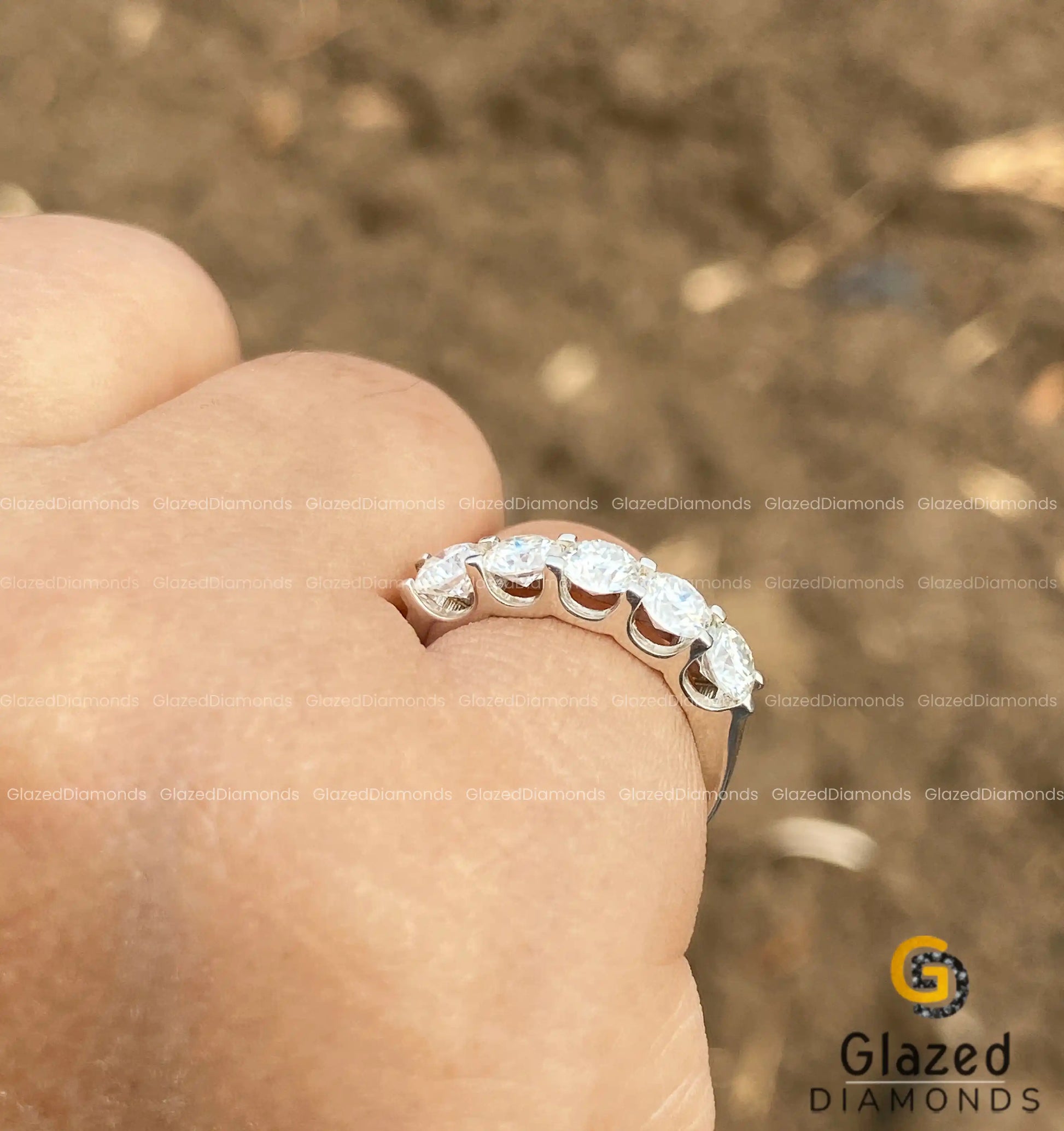 Round Wedding Band For Anniversary Gifts
