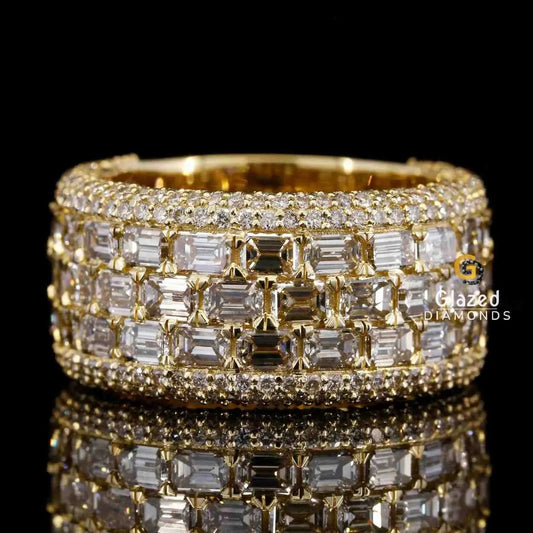 Round baguette Moissanite RIng