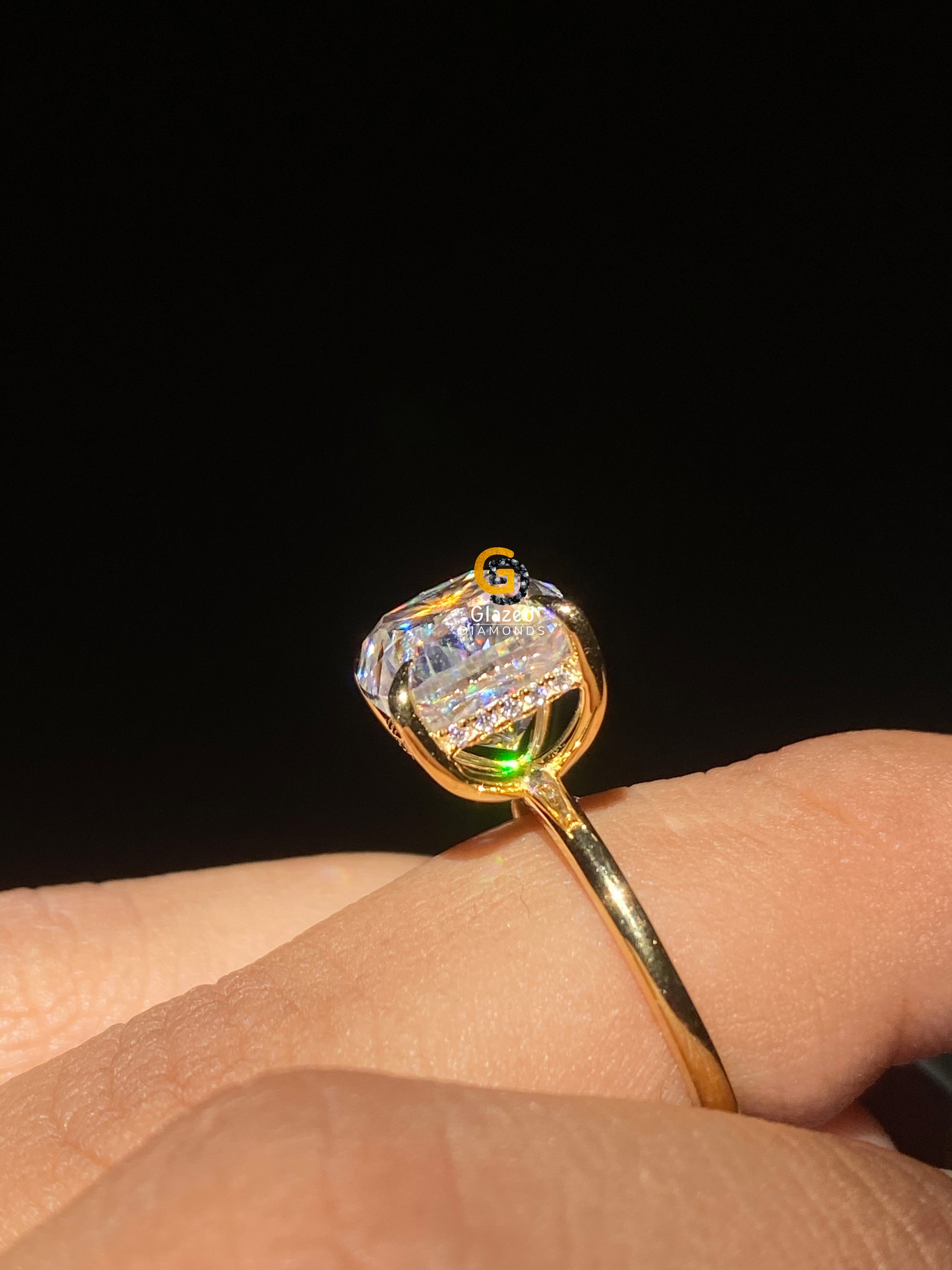 5 CT Emerald Cut Three Stone Moissanite Side Emerald Women Engagement Ring (Copy)