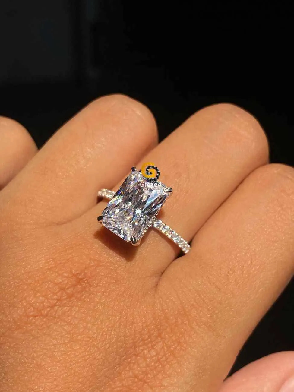 Solitaire Moissanite RIng 4