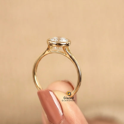 Split Shank Round Lab Diamond Wedding Ring For Women