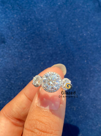 Three Stone Moissanite Diamond Wedding Ring