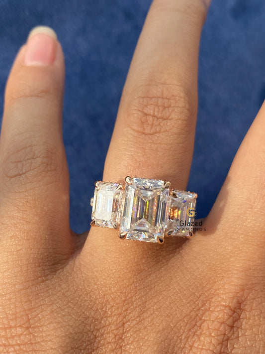 Three Stone Ring Special For Women_s Day 