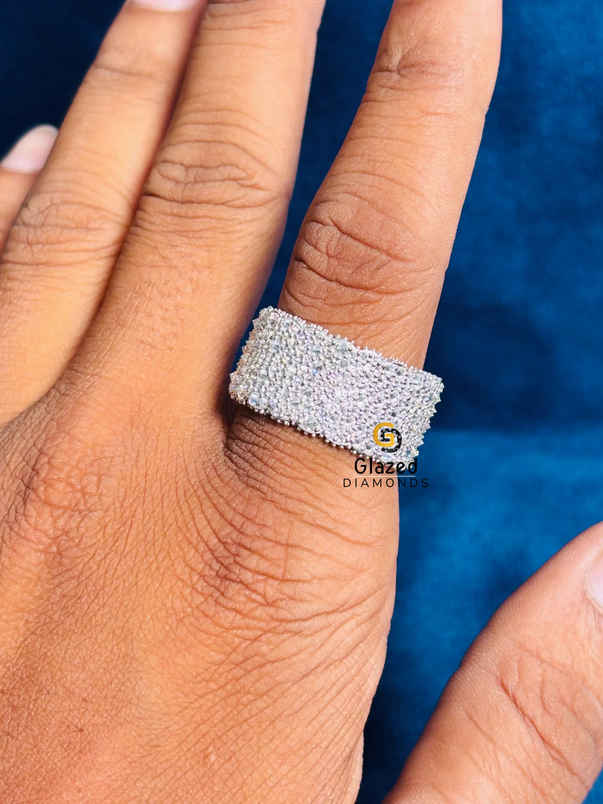 Upside Down Setting Round Cut Moissanite Reverse Band