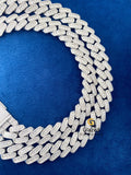 VVs 14MM Round Moissanite Cuban Link Iced Out Pendant