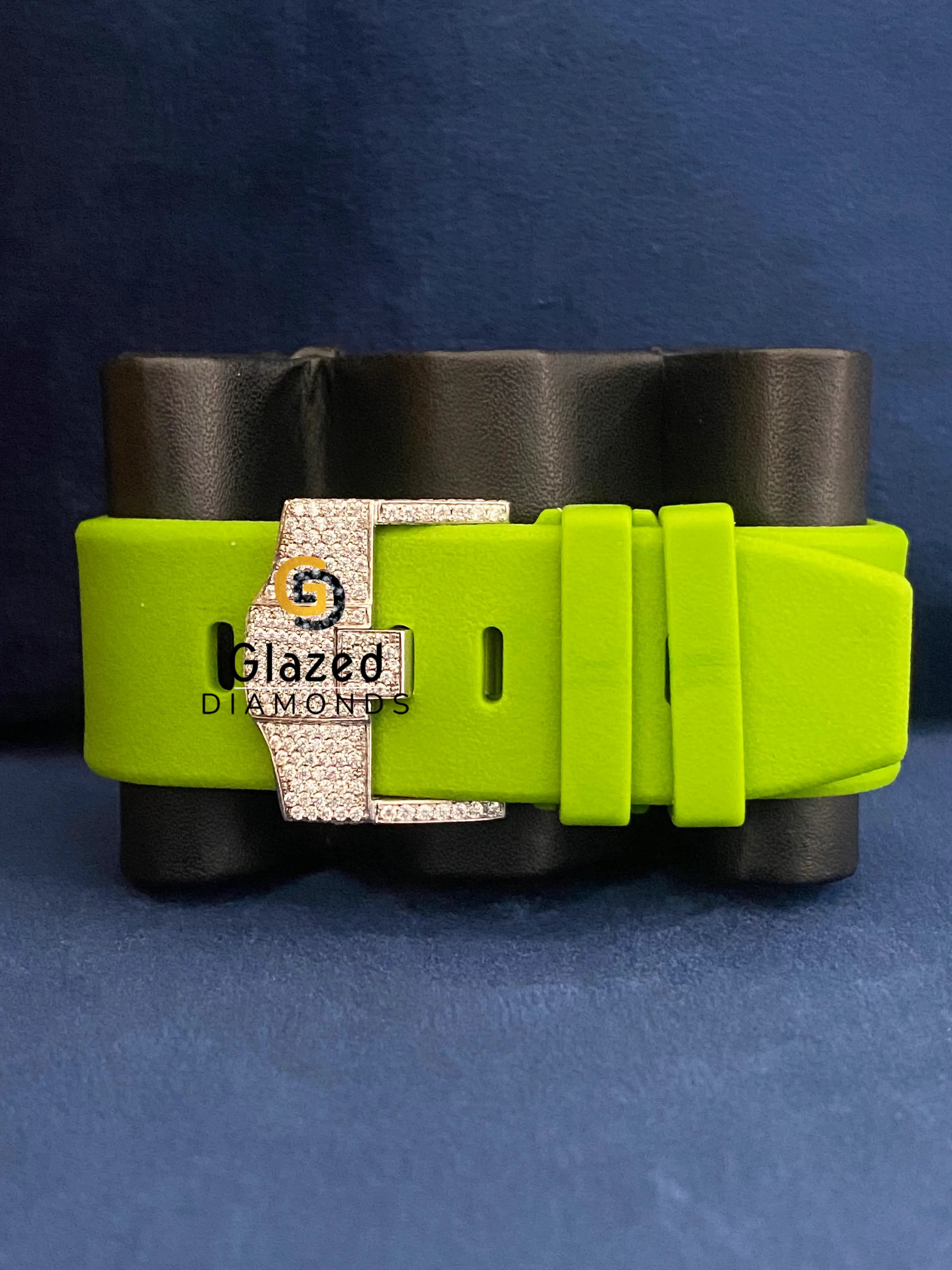VVs Moissanite D Colorless Noen Green Silicone Strap Watch