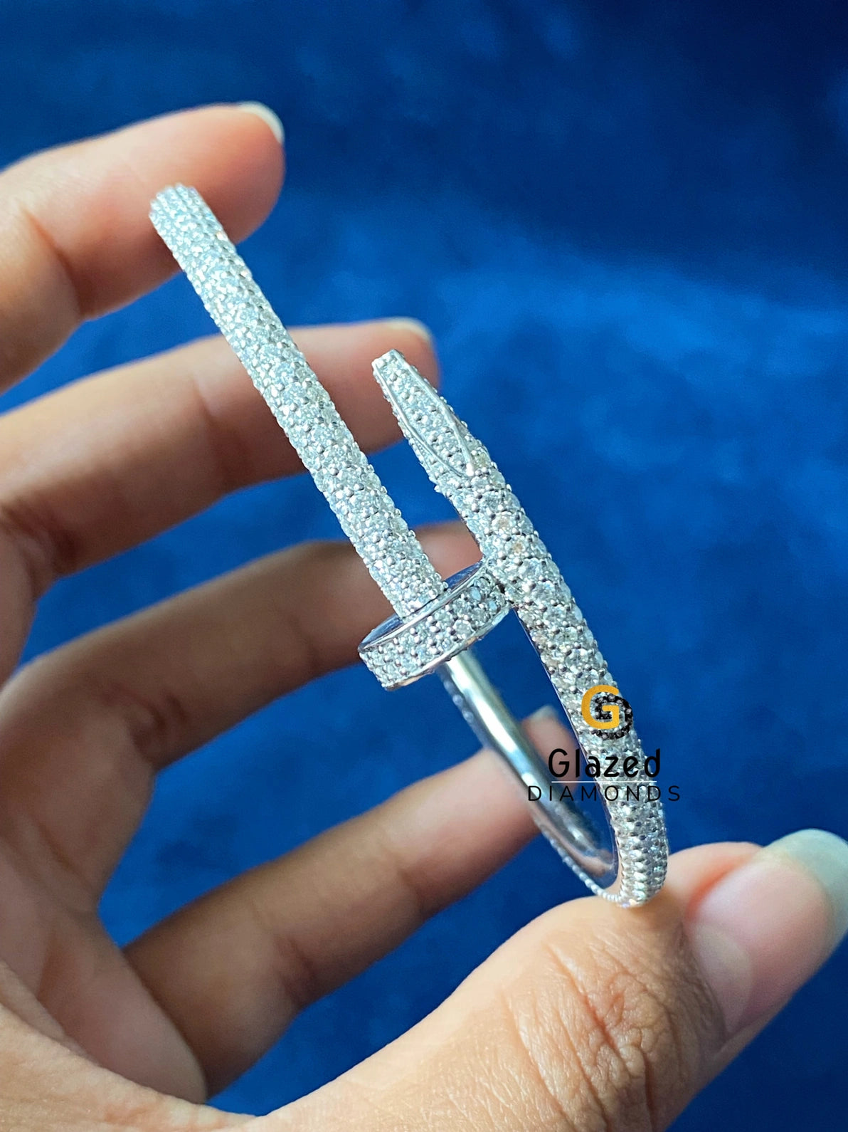 VVs Round Moissanite Diamond Studded Bracelet