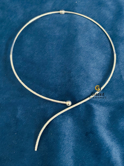 Round Pave Curved Open Collar Moissanite Necklace Pendant